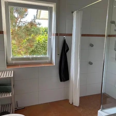 Ferien - Umgeben Von Obstplantagen *